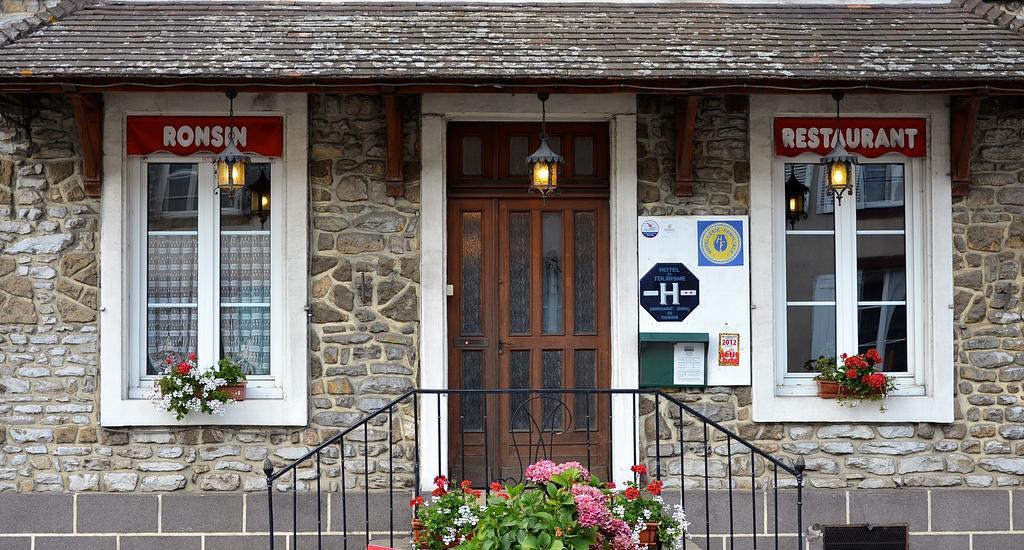 Hotel Ronsin Fresnay-sur-Sarthe Dış mekan fotoğraf