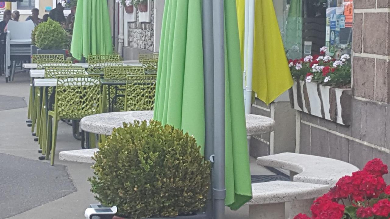 Hotel Ronsin Fresnay-sur-Sarthe Dış mekan fotoğraf